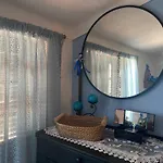 Casal Dos Carpinteiros - Carpenters Couple Санта-Круш