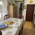 Casal Dos Carpinteiros - Carpenters Couple Санта-Круш